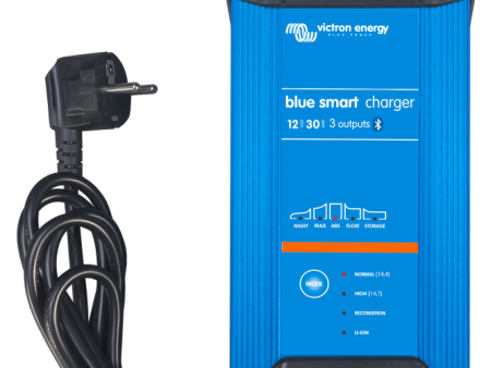 Blue Smart IP22 Charger 12/30 (3)