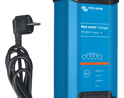 Blue Smart IP22 Charger 12/30 (1)